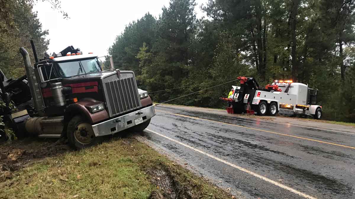 Heavy Duty Truck Recovery Shelby County